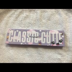 MAC Classic Cutie Eyeshadow Palette